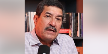Corral respalda a Andrea Chávez y califica a Pérez Cuéllar de “maruduartista” disfrazado de morenista