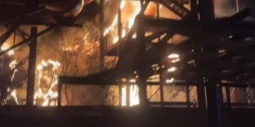Bomberos no pudo con el incendio de Las Anitas