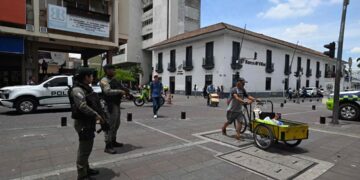 Al menos 14 muertos y más de 38 heridos deja atentado con explosivos en Colombia
