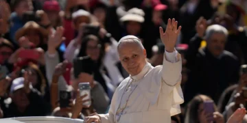 Los Medias Blancas homenajearán al papa León XIV con gorras papales