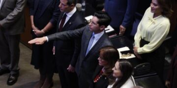 Roberto Velasco Álvarez es ratificado como el nuevo canciller de México