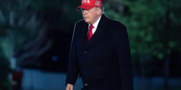 Trump arremete contra el papa León XIV y lo acusa de ser “débil” ante Irán