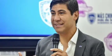 Ingeniero juarense de la NASA recibe reconocimiento del Gobierno de Chihuahua