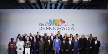 Líderes progresistas aluden a Trump y exigen cambios en la ONU durante cumbre en Barcelona