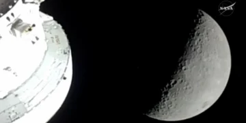 Artemis II inicia su regreso a la Tierra tras histórico sobrevuelo lunar