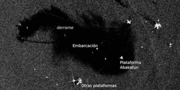 Derrame en el Golfo de México se originó en ducto de Pemex, según imágenes satelitales
