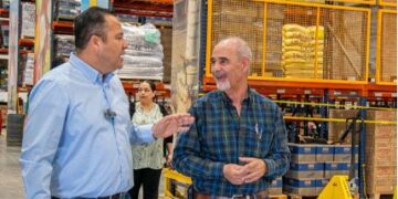 Alcalde de Delicias visita Banco de Alimentos de Juárez