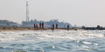 Pemex admite por fin que derrame en el Golfo de México surgió de fuga en su oleoducto