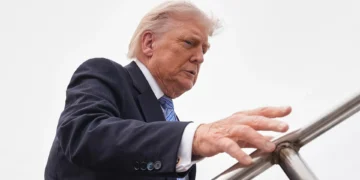 Trump regresa de Pekín con pocos avances y decepción inversora