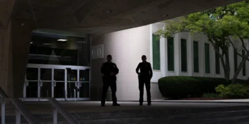 Detienen a funcionario de la CIA por posesión de lingotes de oro por 40 mdd