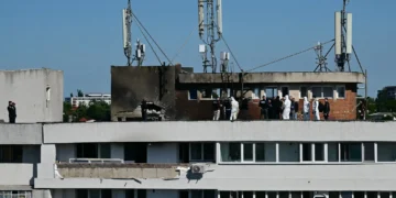 Dron ruso impacta edificio residencial en Rumania y deja dos civiles heridos