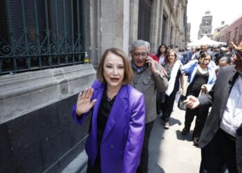 Legisladores de Morena y aliados cierran filas con Sheinbaum en Palacio Nacional