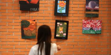 Inauguran exposición pictórica del albergue Ciudad del Niño en la sala Tin Tan