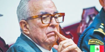 UIF bloquea cuentas de Rubén Rocha Moya, su hijo y otros señalados por nexos con el narco