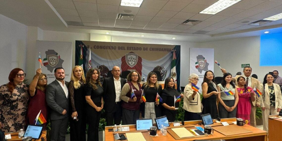 Diputados locales de Morena piden juicio político contra Maru Campos ante el Congreso nacional