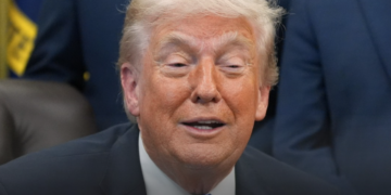 Trump amenaza con acción terrestre en México si no se frena el narcotráfico 