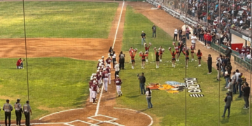 Pérez Cuéllar exige fin del cobro en estacionamientos públicos durante inauguración del estatal de beisbol