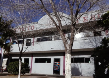Condenan a escuela de Juárez a pagar 21 millones tras expulsar a alumno acusado de acosar a 20 estudiantes