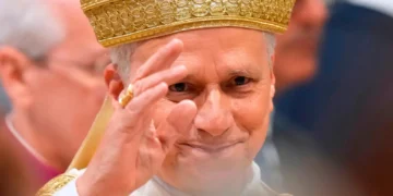 “El papa preferiría hablar del hecho de que está bien que Irán tenga un arma nuclear”: Trump