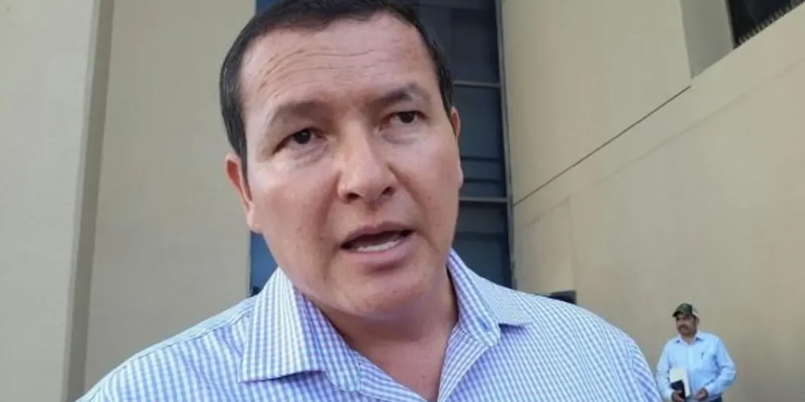 Líder transportista en Chihuahua atribuye desabasto de combustible a malas decisiones del Gobierno Federal 