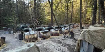 Decomiso histórico en Chihuahua: FGR incauta más de 50 toneladas de precursores y casi 2 mil litros de metanfetamina