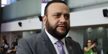 Confirman caso de gusano barrenador en Texas: Arturo Medina