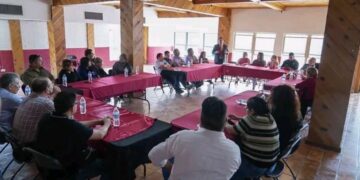 Acusan de sectaria reunión de fundadores de Morena en Ciudad Juárez