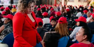 Lily Aguilar se «destapa» para la alcaldía de Juárez