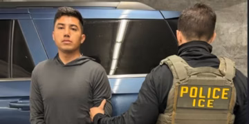 Arrestan en California a militar ligado a Ayotzinapa