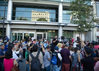 Amparo masivo contra el registro obligatorio de celulares, promueve MC
