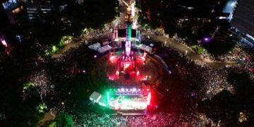 Marea humana toma el Ángel tras histórica clasificación en el Mundial