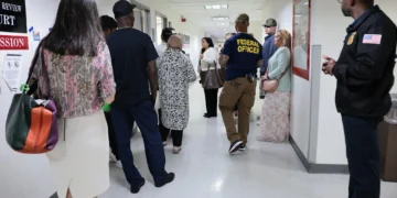 ICE detiene a 10 mil migrantes en cinco días