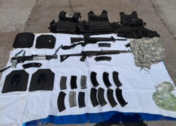 Aseguran arsenal y equipo en Gran Morelos