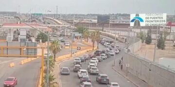 Exigen justicia para menor atropellado en fila del Puente Libre