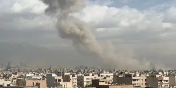 Estados Unidos bombardea objetivos estratégicos en el sur de Irán