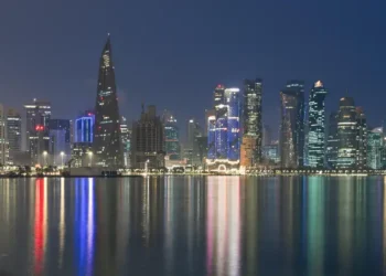 Irán ataca bases de EE. UU. en cuatro países de Oriente Medio