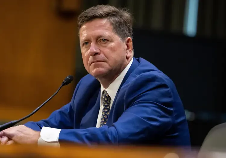 Confirma Senado de EE. UU. a Jay Clayton como nuevo director de Inteligencia Nacional