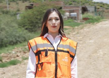 Lleva Alma Portillo ante juez federal presunta falsificación de firmas e incumplimiento de la JMAS de Parral