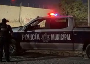 Hallan cuerpo encobijado en la colonia Pancho Villa