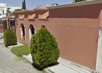 Denuncia Marx Arriaga que la SEP no lo ha liquidado y remata su casa