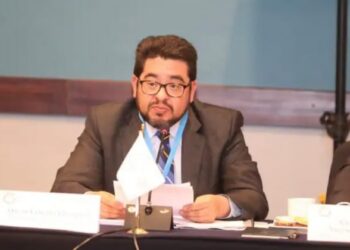 Segundo relevo de primer nivel en la FGR en 48 horas