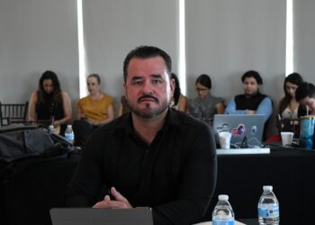 Exigen obras de pavimentación para el poniente juarense diputados