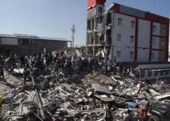 Terremoto de magnitud 7.4 sacude a Colombia y deja daños severos y múltiples víctimas