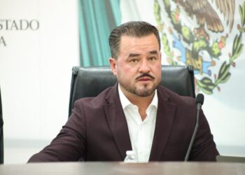 Exige claridad en asignación de plazas docentes el diputado Óscar Avitia
