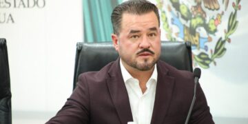 Exige claridad en asignación de plazas docentes el diputado Óscar Avitia