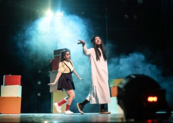Teatro local conmueve a Juárez