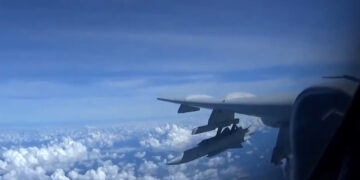 Muestra China por primera vez su capacidad de ataque nuclear aéreo