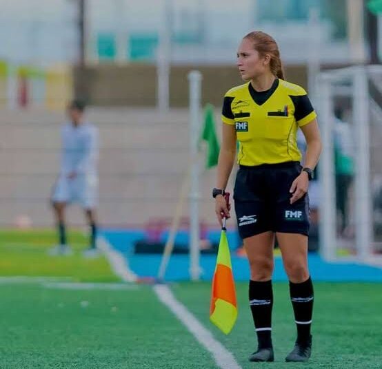 Debuta juarense como árbitra central en Liga MX Femenil