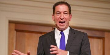 Greenwald acusa a Estados Unidos de ocultar víctimas civiles y vincula prohibición de TikTok con control de imágenes sobre Gaza