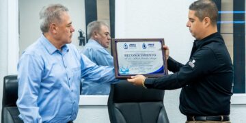 Rinde homenaje póstumo Junta de Agua de Villa Ahumada a Marco Licón